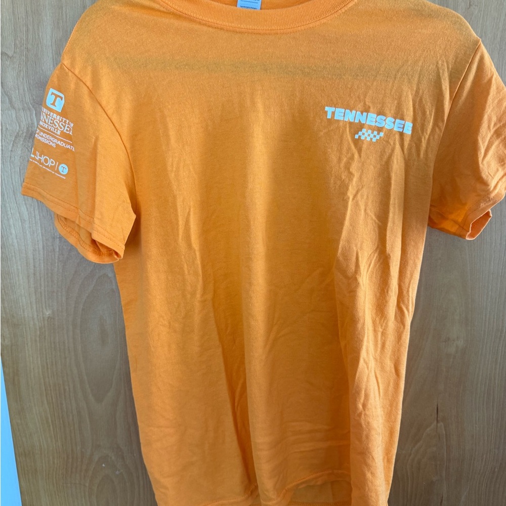 University of Tennessee tshirt. Size S.